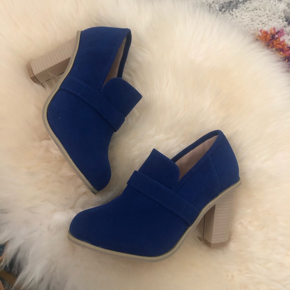💙 NWOB Faux Suede Loafers